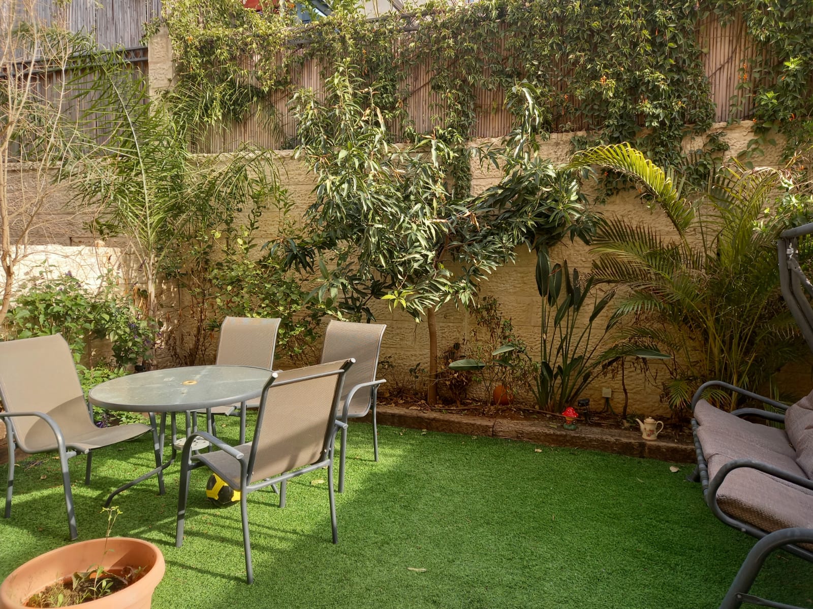 M3 Cottage + Garden and Rental unit