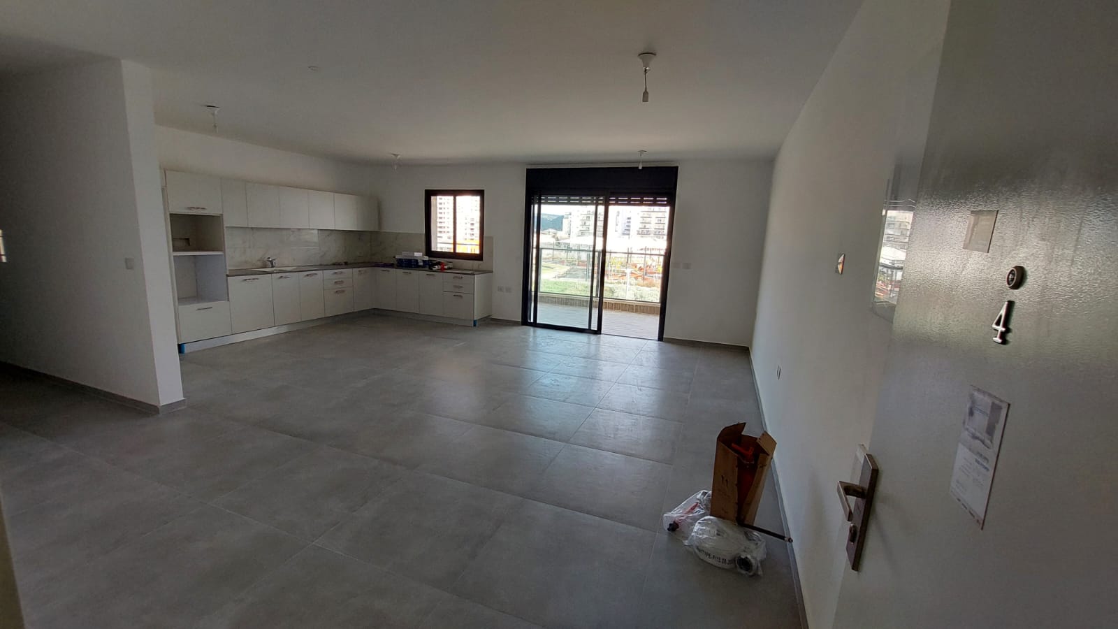 5 rooms For Rent in Neve Shamir