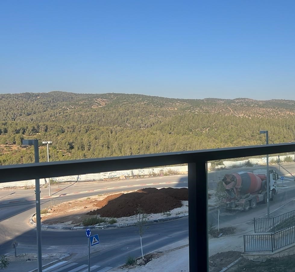 Beautiful 4 Room apartment For Sale in Neve Shamir with a gorgeous open view