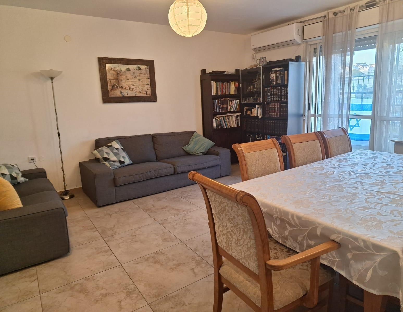 beautiful mishkafayim apartment for sale