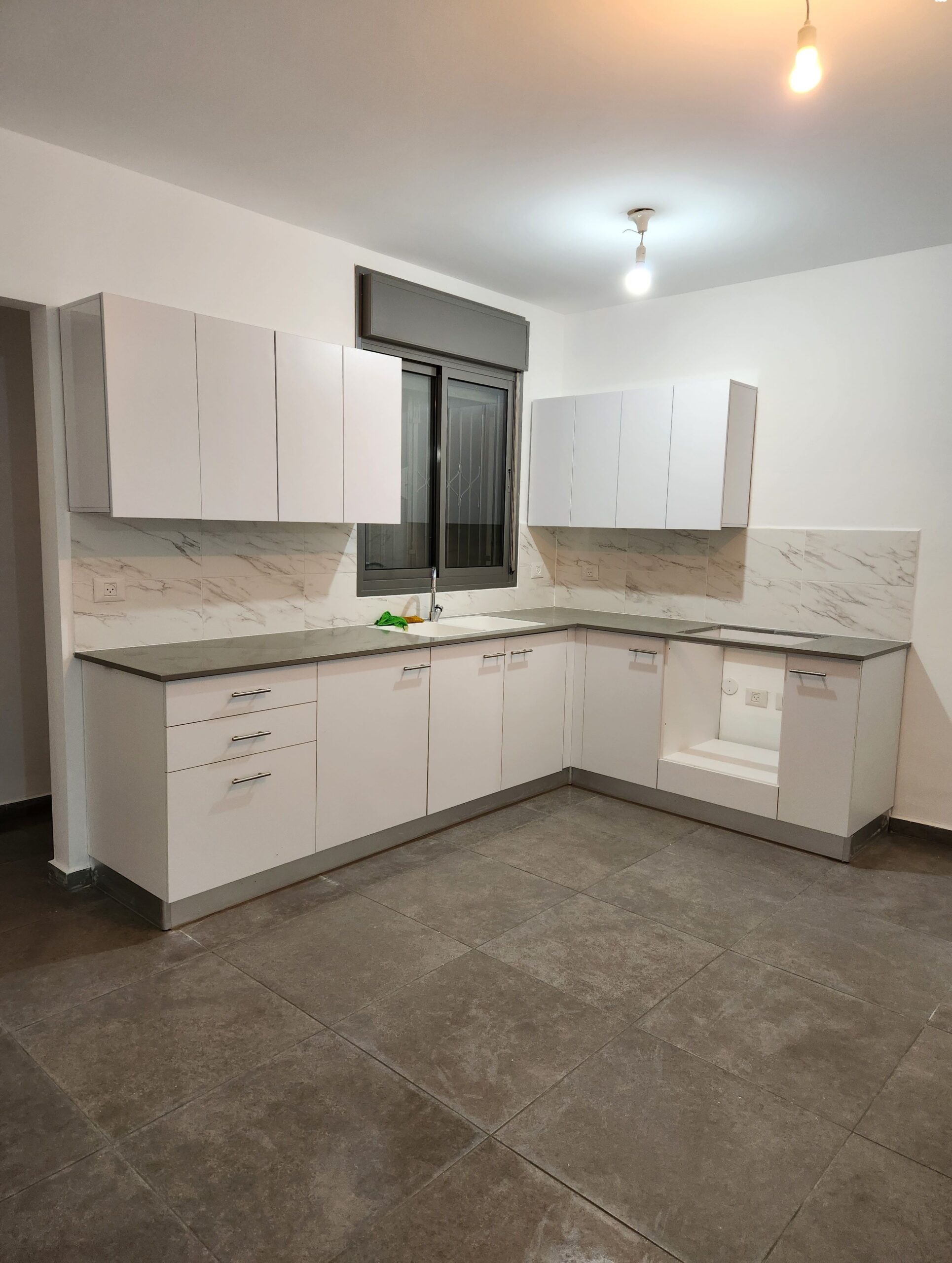 4 Room Apartment in Neve Shamir For Sale