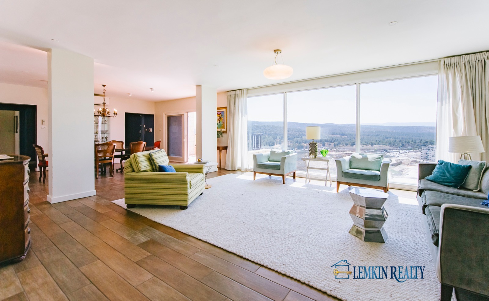Luxury 10-Room Penthouse- 300 sqm on One Level | RBS A
