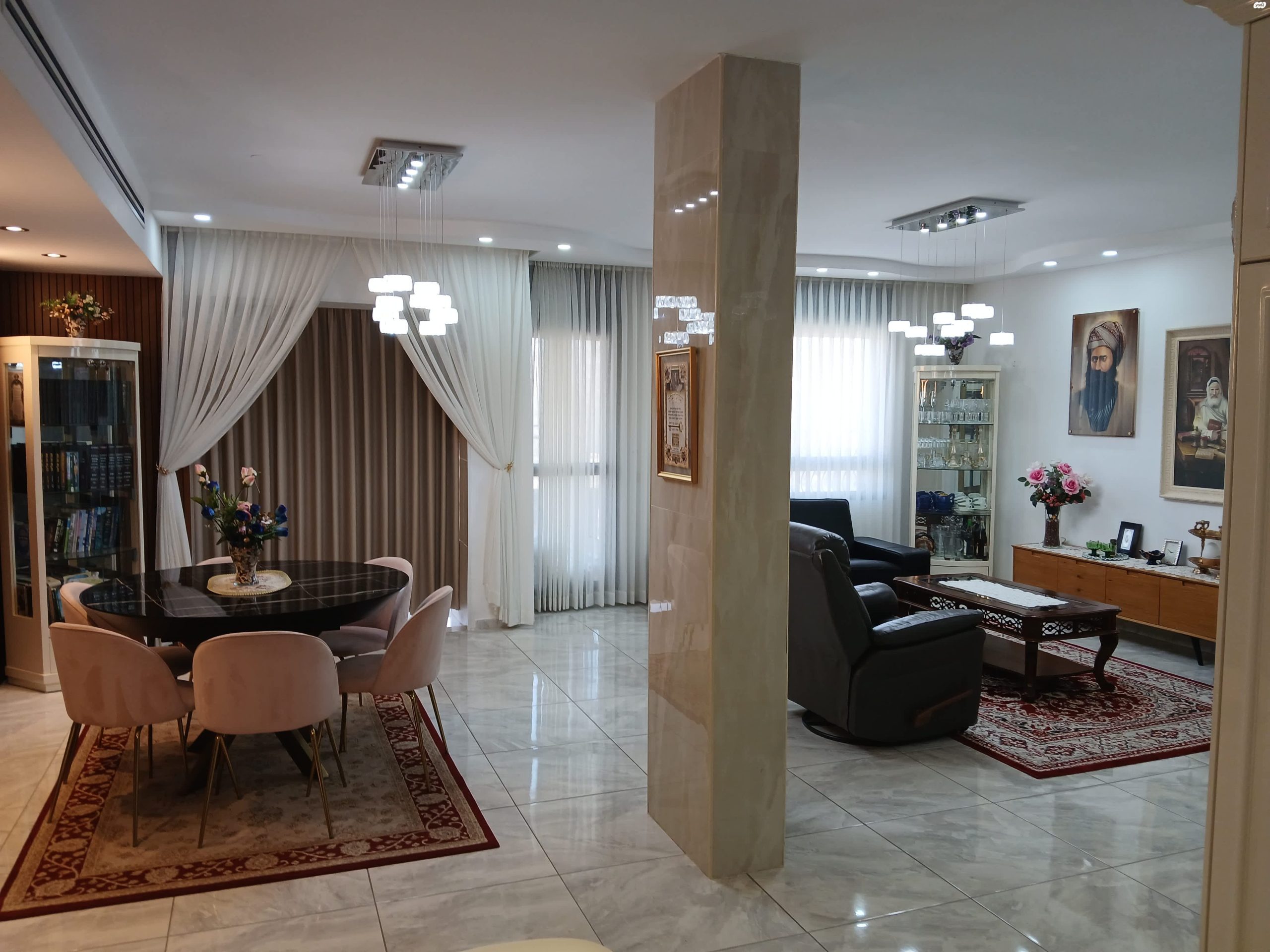 For Sale – Stylishly Renovated 3-Bedroom Apartment with Stunning View